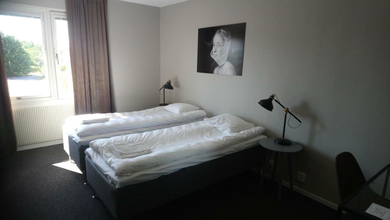 Briq Hotell Hova Exterior foto